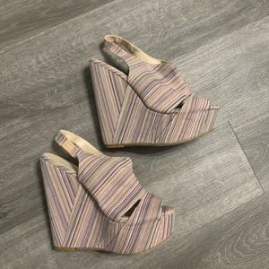 Chinese Laundry 8.5 wedge multicolor